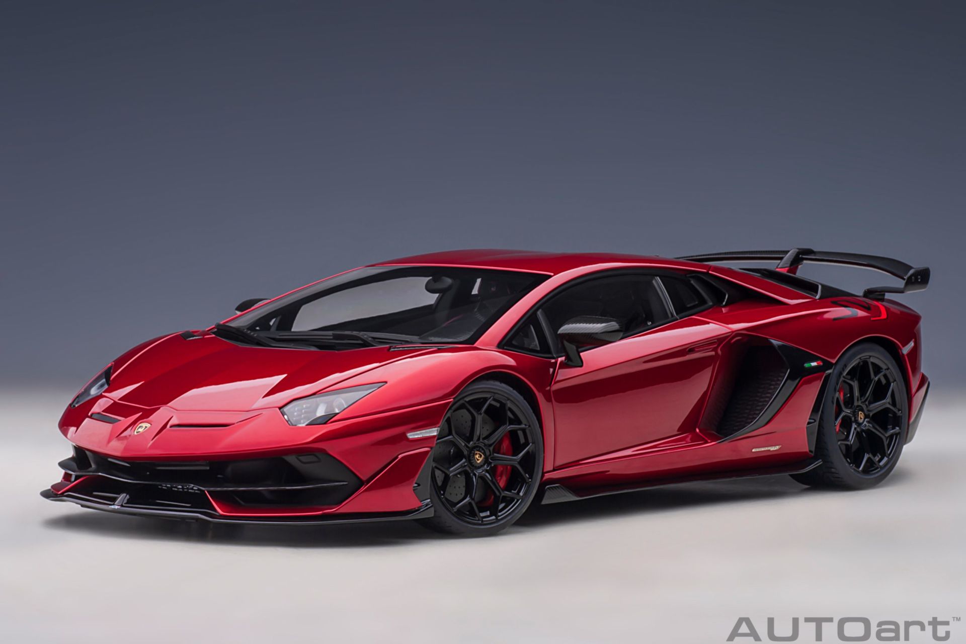 AUTO ART LAMBORGHINI AVENTADOR SVJ (79177) 1:18