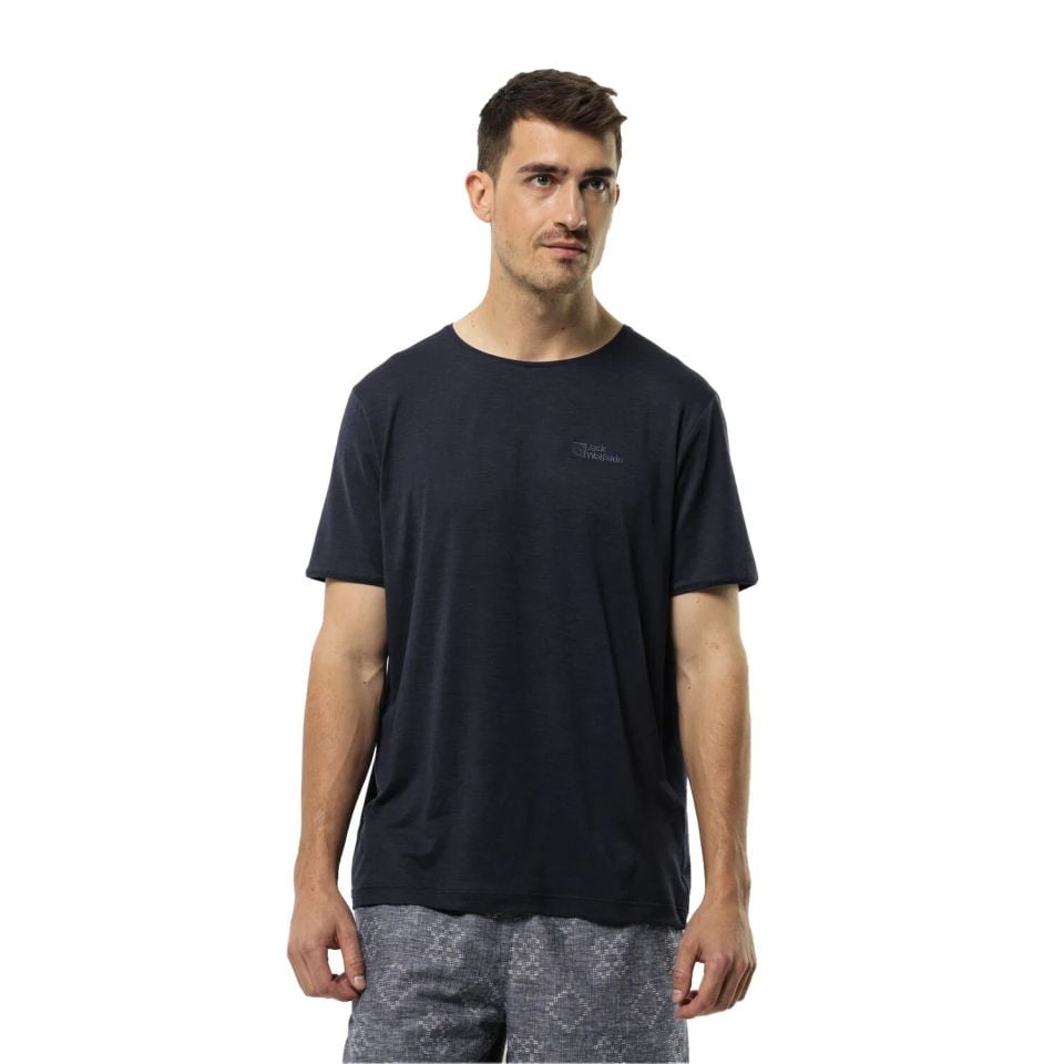 TRAVEL T M