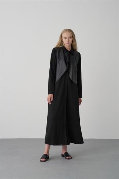 Almarwah Siyah Deri Detay Yakalı Elbise (BLK304513)