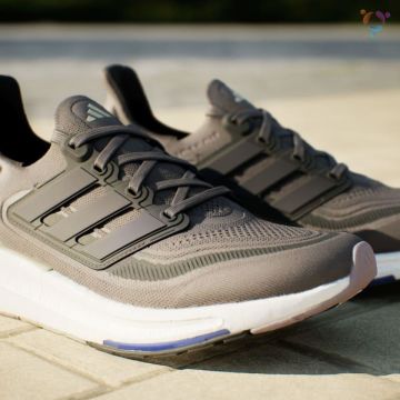 ADİDAS UNISEX KOŞU AYAKKABISI ULTRABOOST LIGHT IE3331