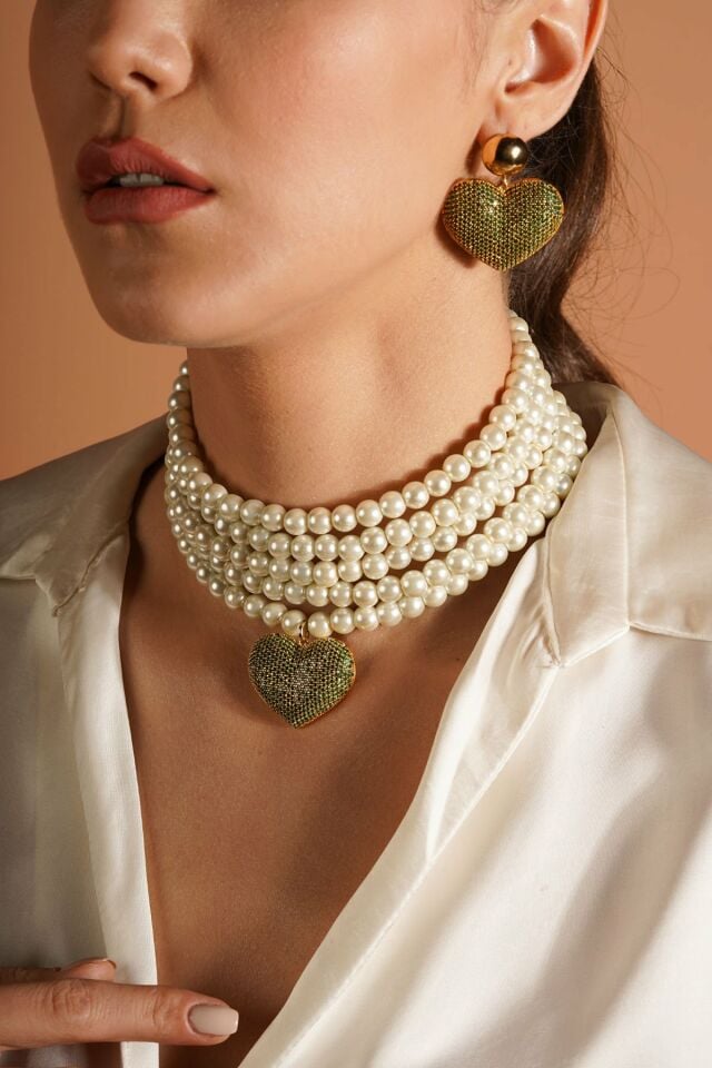 Kalp ve İncili Kolye