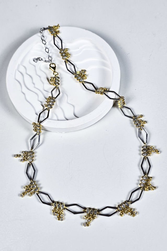 925 Ayar Gümüş 14 Ayar Altın ve Rodyum Kaplama Taşlı Kolye