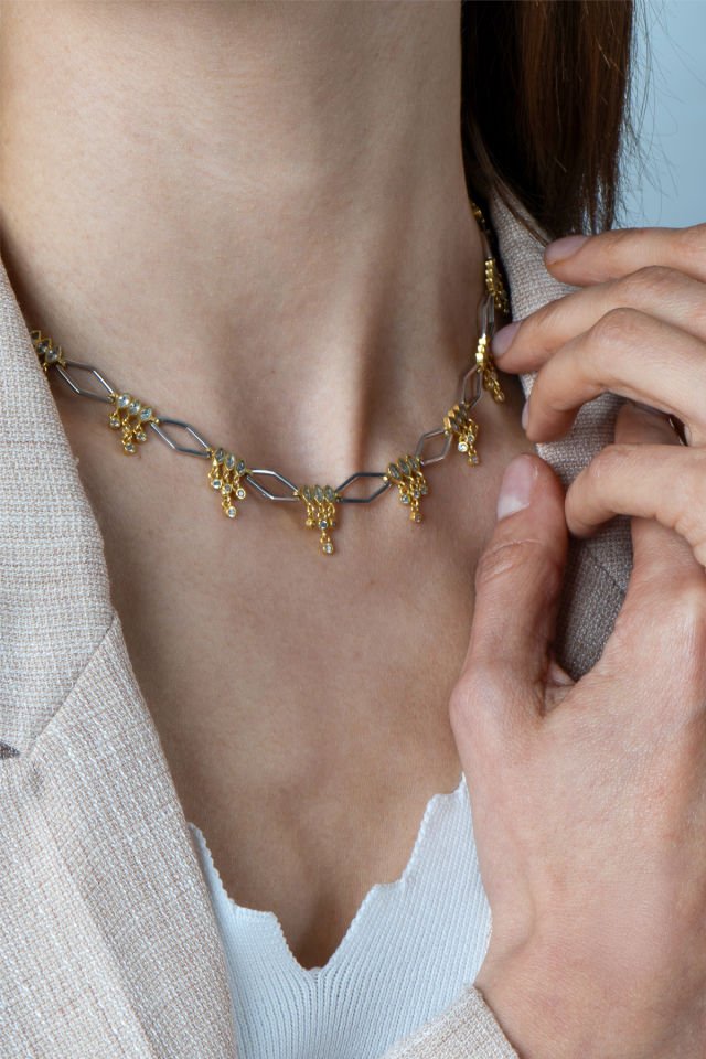 925 Ayar Gümüş 14 Ayar Altın ve Rodyum Kaplama Taşlı Kolye