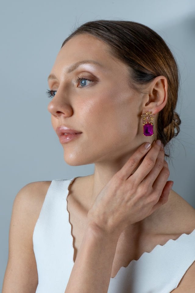 Arı küpe Pembe