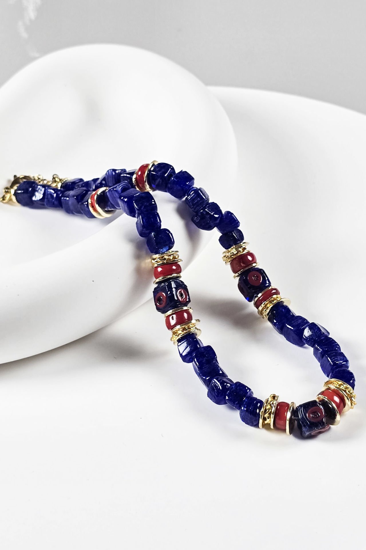 Lacivert Bodrum Boncuklu Kolye