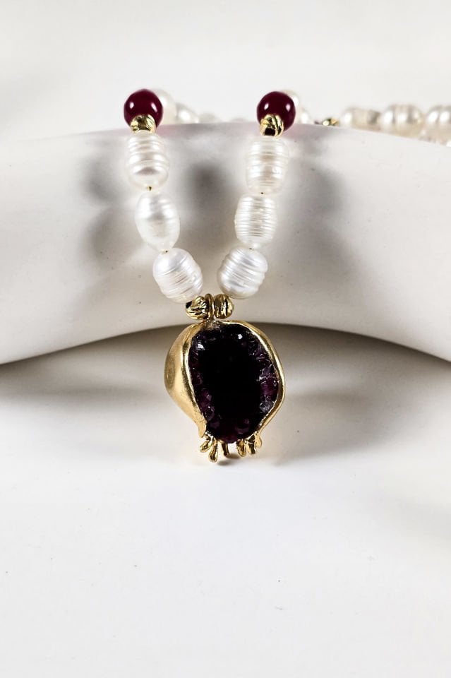 Nar Tanesi İnci Kolye