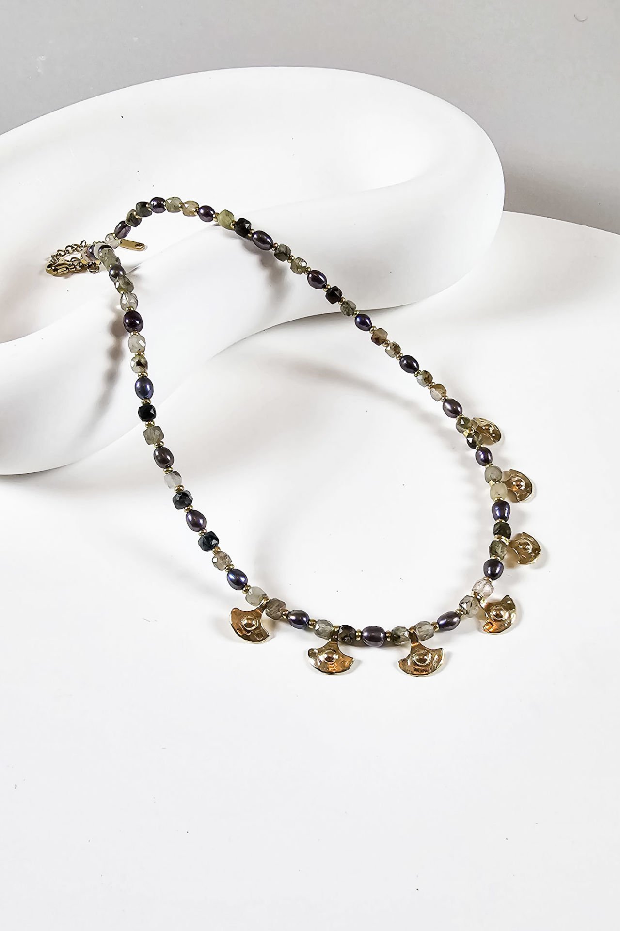 Vintage Siyah İnci ve Aqua Marin Kolye