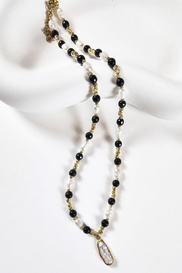 Black & White Onyx ve İncili Kolye