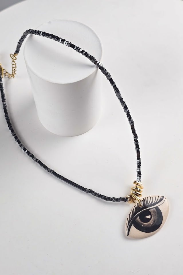 Noir Vision El Boyaması Seramik Uçlu Hematit Kolye