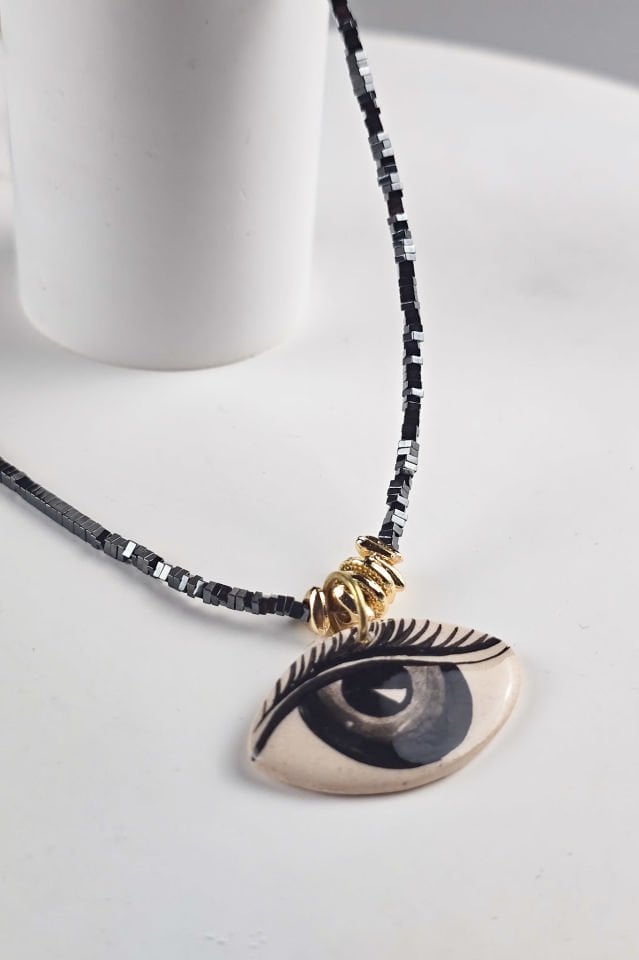 Noir Vision El Boyaması Seramik Uçlu Hematit Kolye