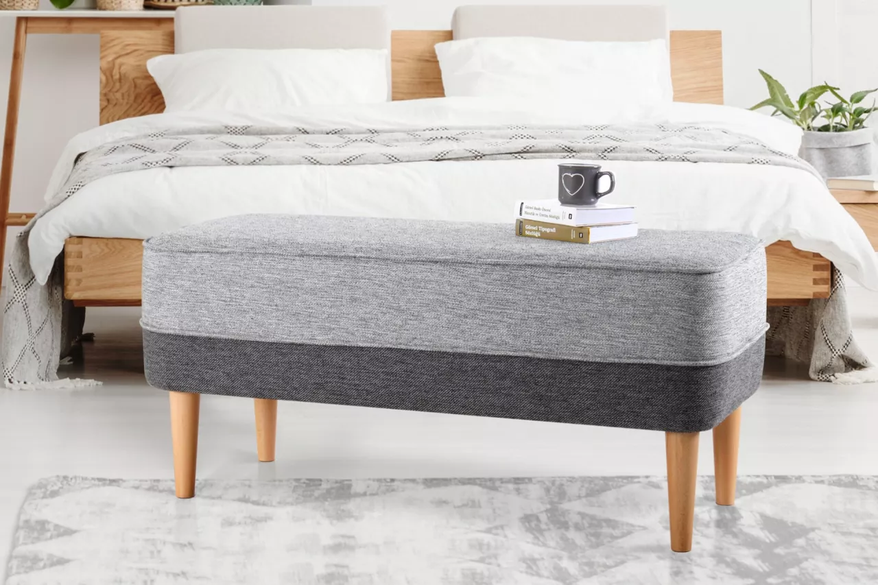 Küçük Alanlar İçin İdeal: Puf Bench Kullanımı
