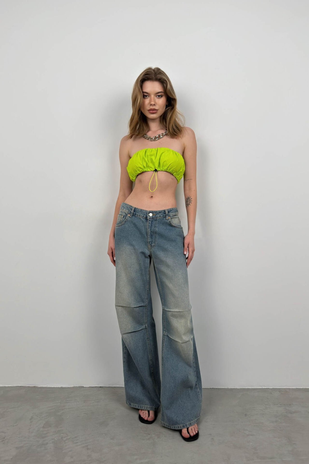 Toptan Lastik Detay Lime Straplez Crop