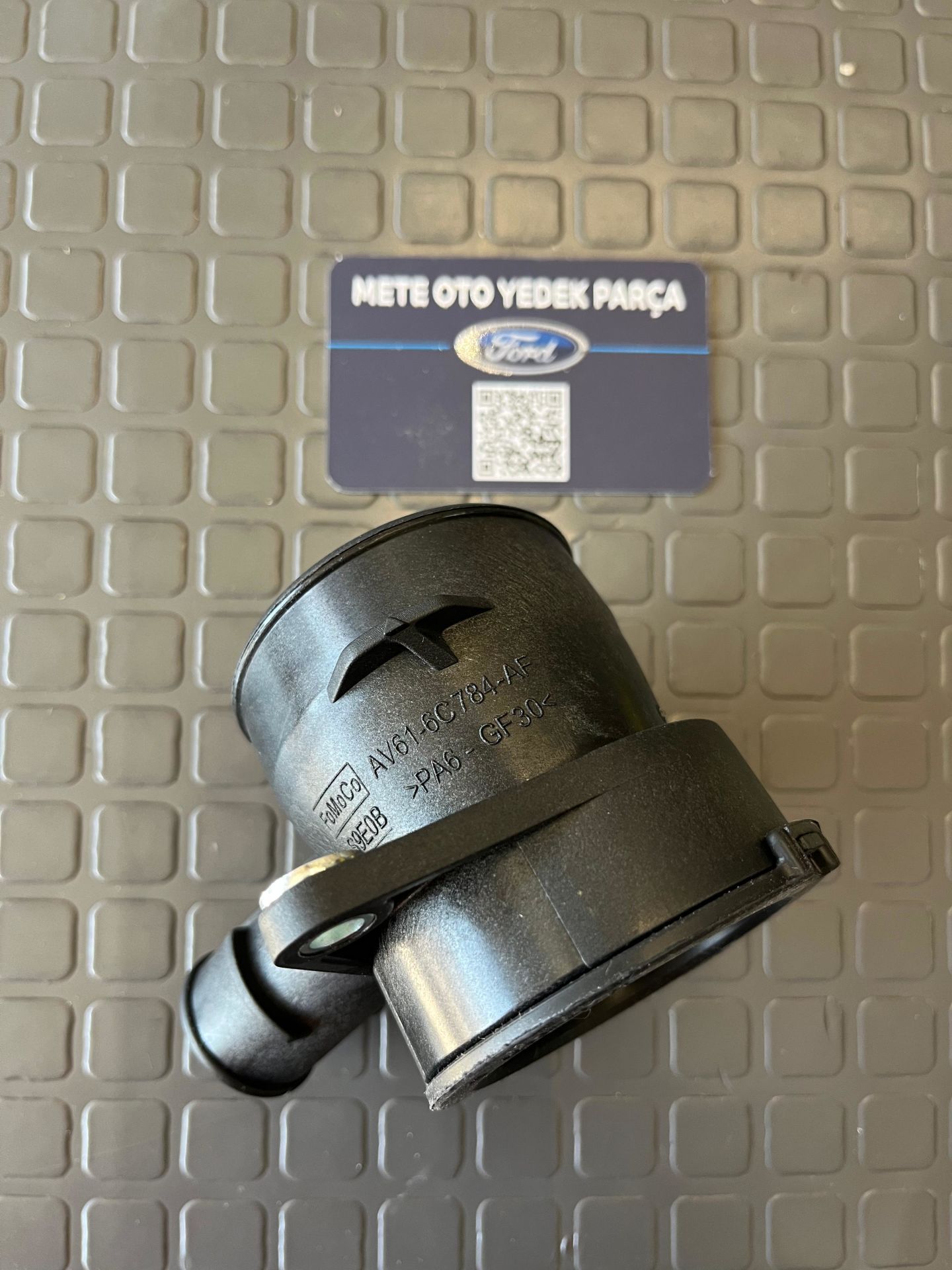 Ford Hava Filtre Sert Plastik Borusu AV616C784AF