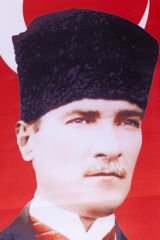 Atatürk Bayrağı Flama Saten Kırlangıç