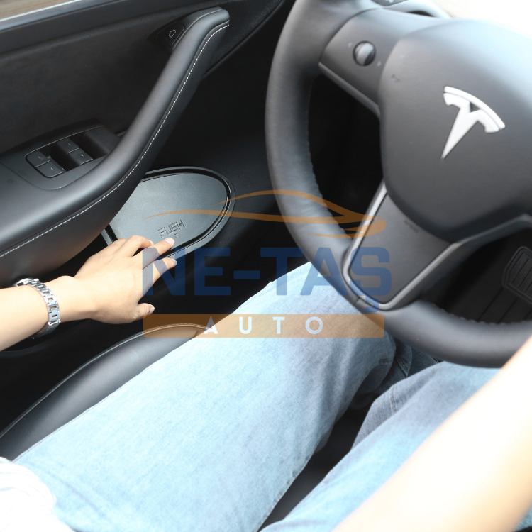 Tesla Model Y Kapı Cep Çöp Kovası