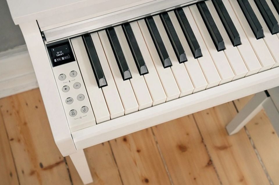 KAWAI CN201W Beyaz Dijital Duvar Piyanosu (Tabure & Kulaklık Hediyeli)