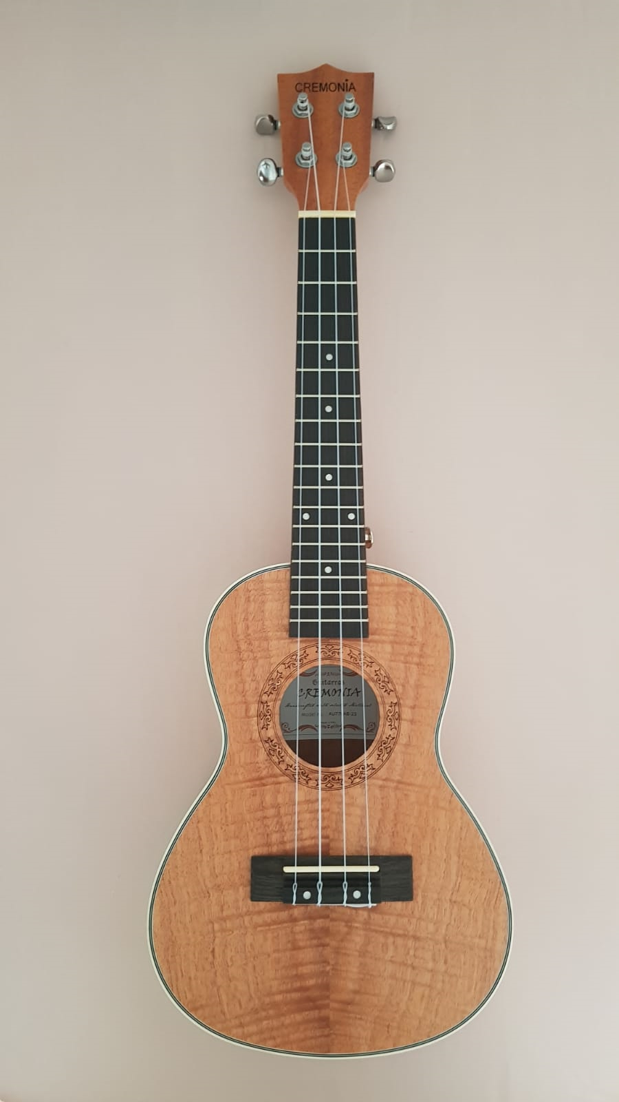 CREMONIA AU77LAB-23 UKULELE 23'' CONCERT