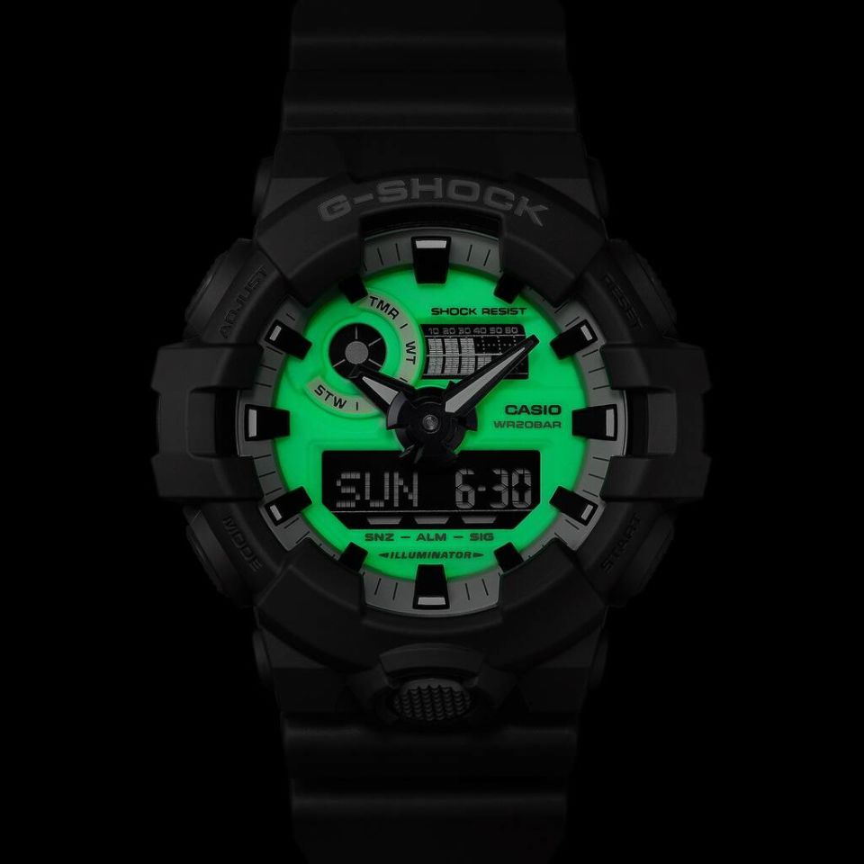 CASIO GA-700HD-8ADR Analog & Dijital ERKEK KOL SAATİ