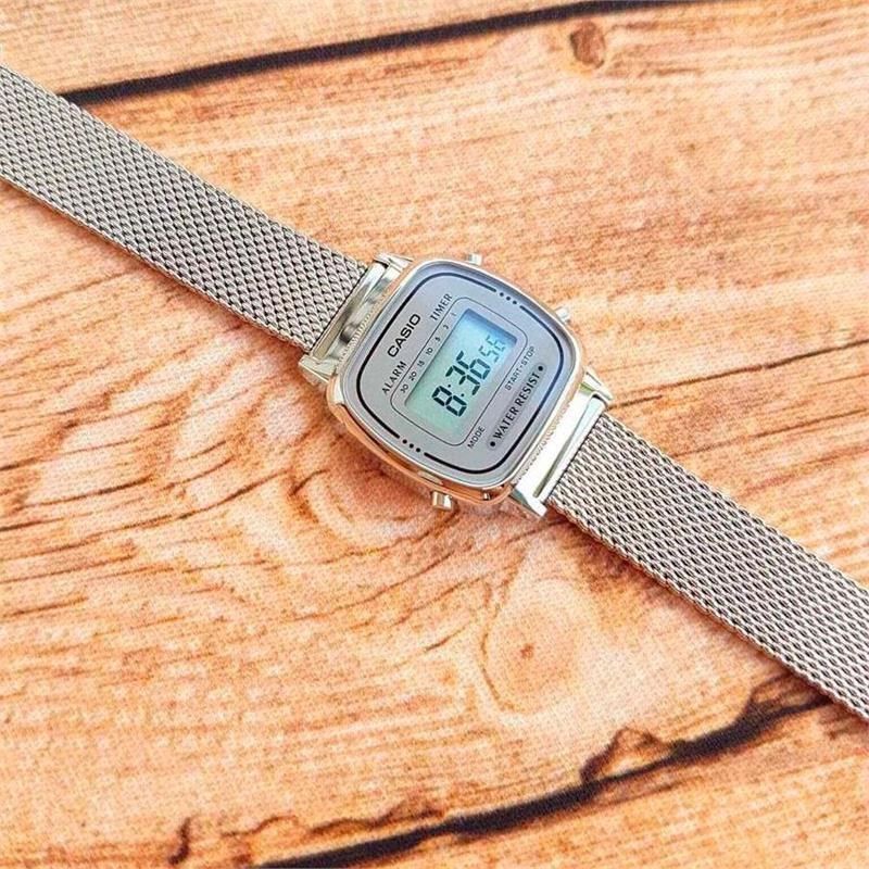 CASIO LA670WEM-7DF Quartz KADIN / KIZ KOL SAATİ