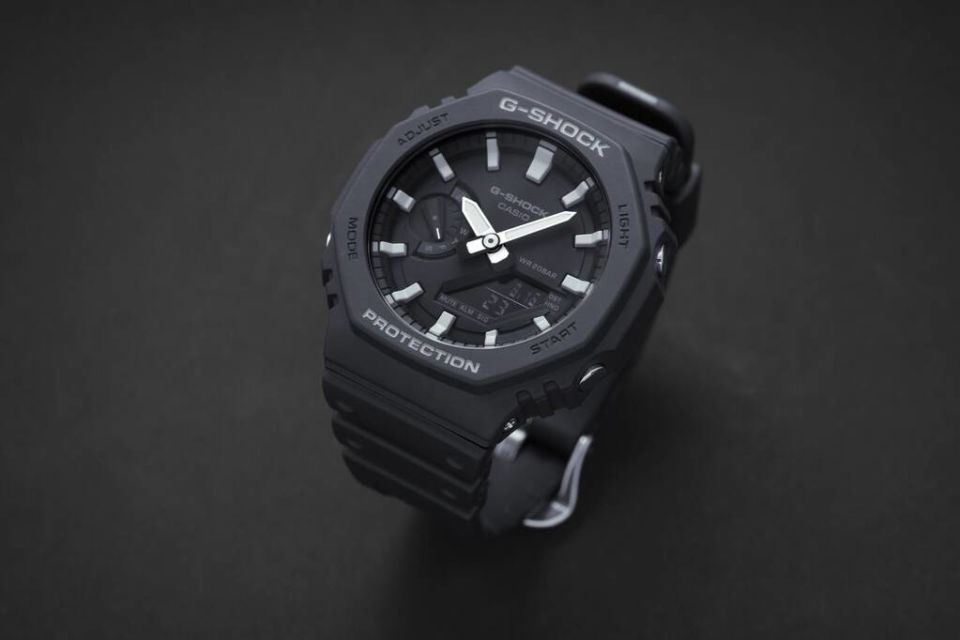 CASIO GA-2100RL-1ADR Quartz ERKEK KOL SAATİ