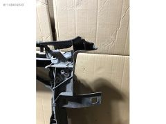 (701)Audi A3,Quattro,S3 Sedan Radyatör Destek 8V0805588 AU122513