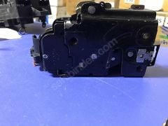 (947) Volkswagen Golf5 2004-2009 Kapı Kilidi Ön Sağ