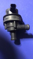(30)Audi A4 A5 Q5 1,8 2,0 Tfsi 2008- Su Pompası 06H965561