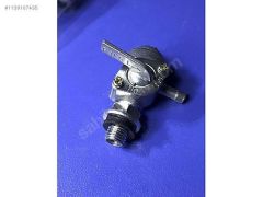 (71) Motor Benzin Musluğu Sol Çıkışlı PA150