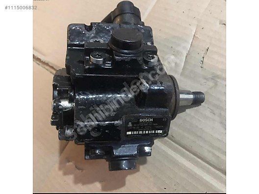 (102)Enjeksiyon Pompası Audi A4 A6 0445010154 059130755S