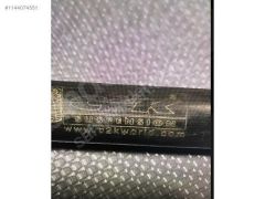 (138)Cadillac Escalade 2002-2006 Rot Mili 19178561