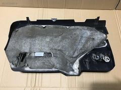 (646)Porsche Cayenne Ön Sağ Alt Kapak 7L5815174