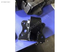 (166) Nissan ALMERA Motor Takozu 112204M412