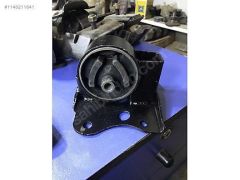 (166) Nissan ALMERA Motor Takozu 112204M412