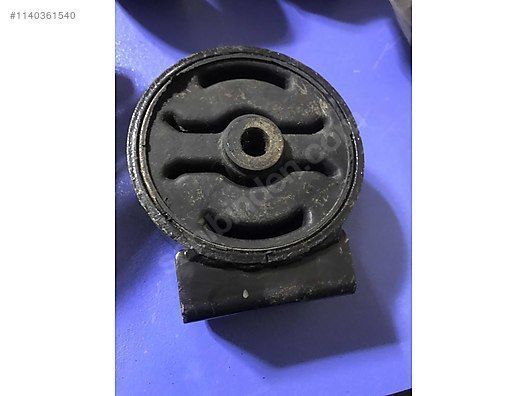 (175) Suzuki Vitara Ön Motor Takozu 1989 1191057B01