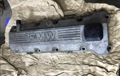 (274) BMW M43 BENZİNLİ MOTOR 1739643 KÜLBÜTÖR KAPAĞI