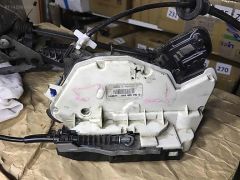 (349) VW JETTA PASSAT KAPI KİLİDİ ARKA SOL 5K4839015G-5N0837885H