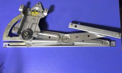 (995) KIA SORENTO CAM KRİKO ÖN SAĞ ELEKTRİKLİ 2003-2010