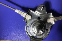 (1014) HYUNDAI ACCENT 02-06 SOL ÖN KAPI CAM KRİKOSU 82401-25000