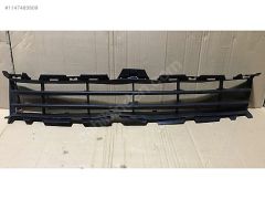 (676)RENAULT MEGANE II ÖN TAMPON ORTA IZGARA 8200114155