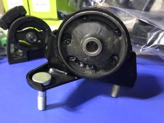 (1045) TOYOTA Sprinter Motor Takozu Arka 1992 12371-64220