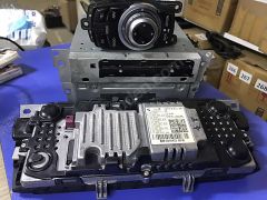 (821)BMW F01 F02 F04 CIC joystick Bilgi  Monitör Ekranı 9218453