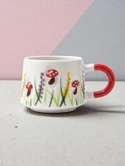 Kabartma Papatyalı Mantar Desenli Seramik Kupa