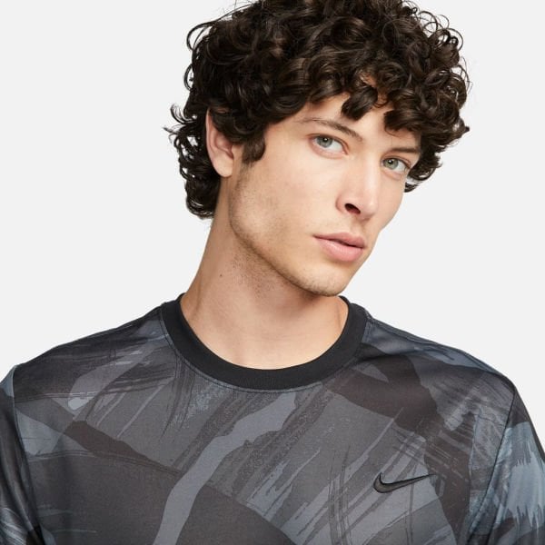 M NK DF TEE RLGD CAMO AOP