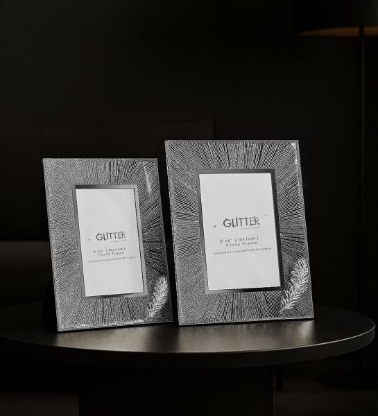 CAM AYNALI TÜYLÜ GÜMÜŞ SİMLİ 2'Lİ RESİM ÇERÇEVESİ