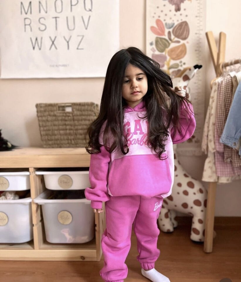 GAP x Barbie eşofman takımı