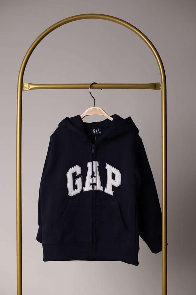 GAP Sweatshirt