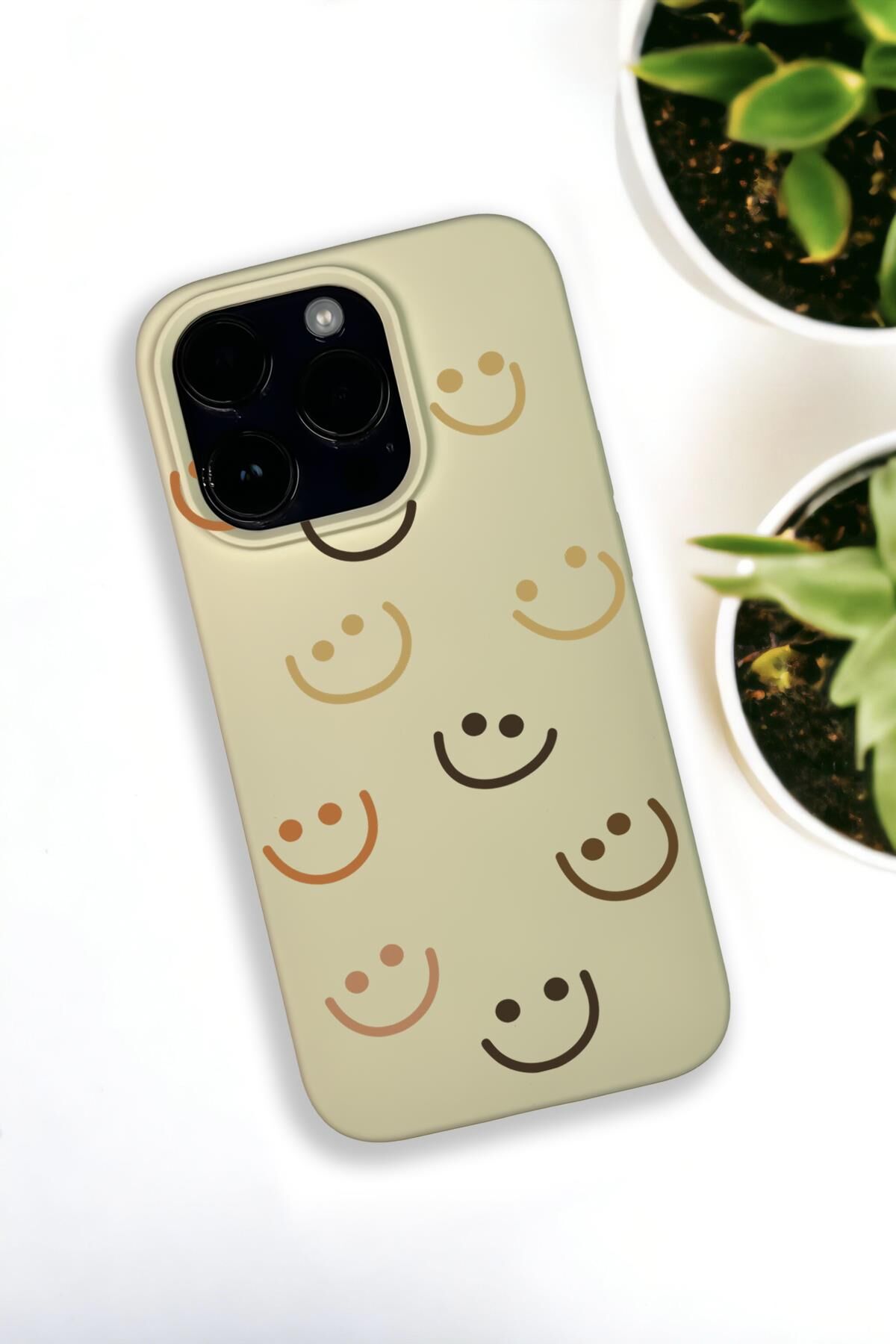 iPhone 14 Pro Uyumlu Smile Desenli Premium Silikonlu Krem Lansman Telefon Kılıfı