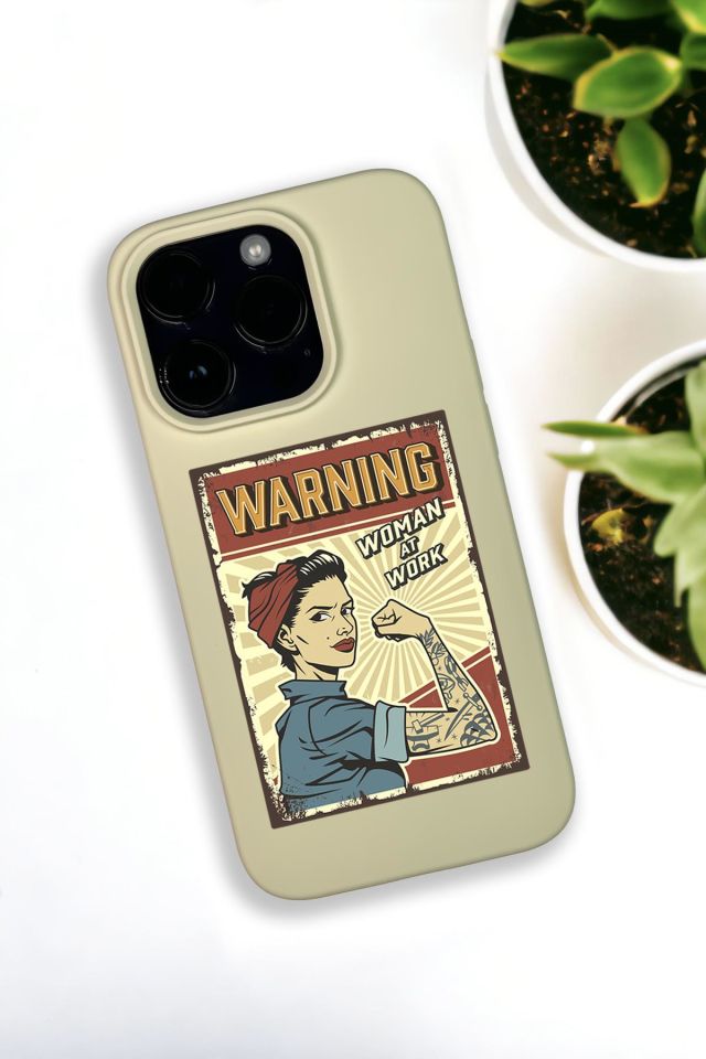 iPhone 14 Pro Uyumlu Women At Work Desenli Premium Silikonlu Krem Lansman Telefon Kılıfı