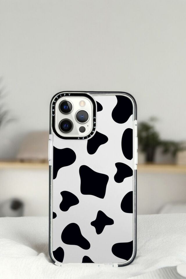 iPhone 15 Pro İnek Desenli Casetify Darbe Emci Silikonlu Telefon Kılıfı