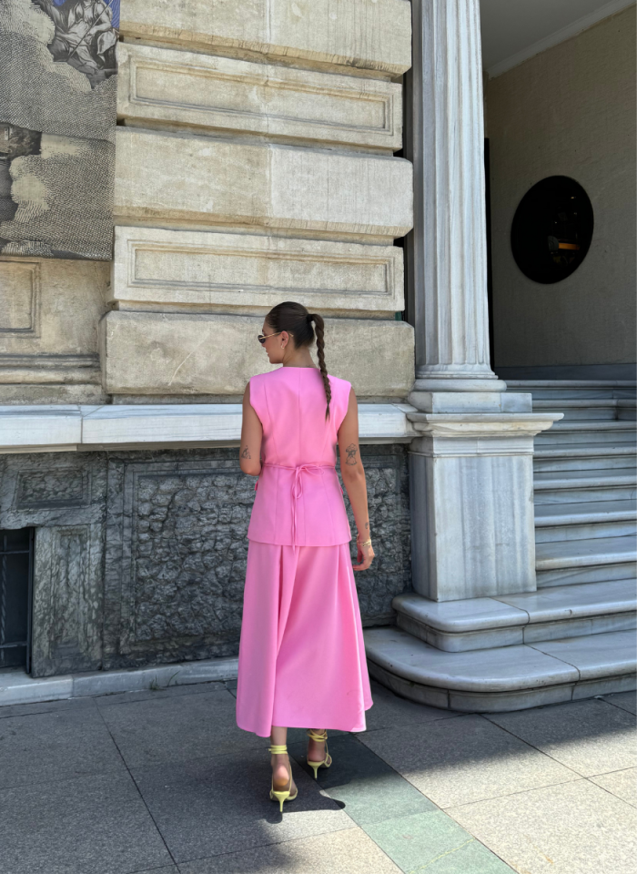 PEMBE YELEKLİ ETEK TAKIM